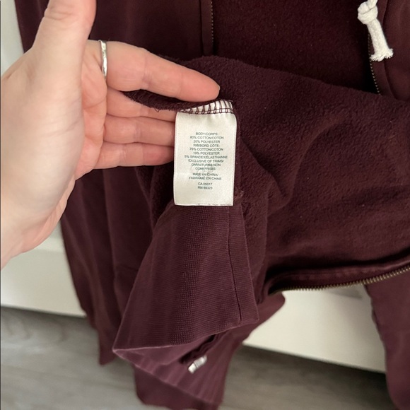 🦫Roots Zip Up Hoodie, Size Large - Picture 5 of 5